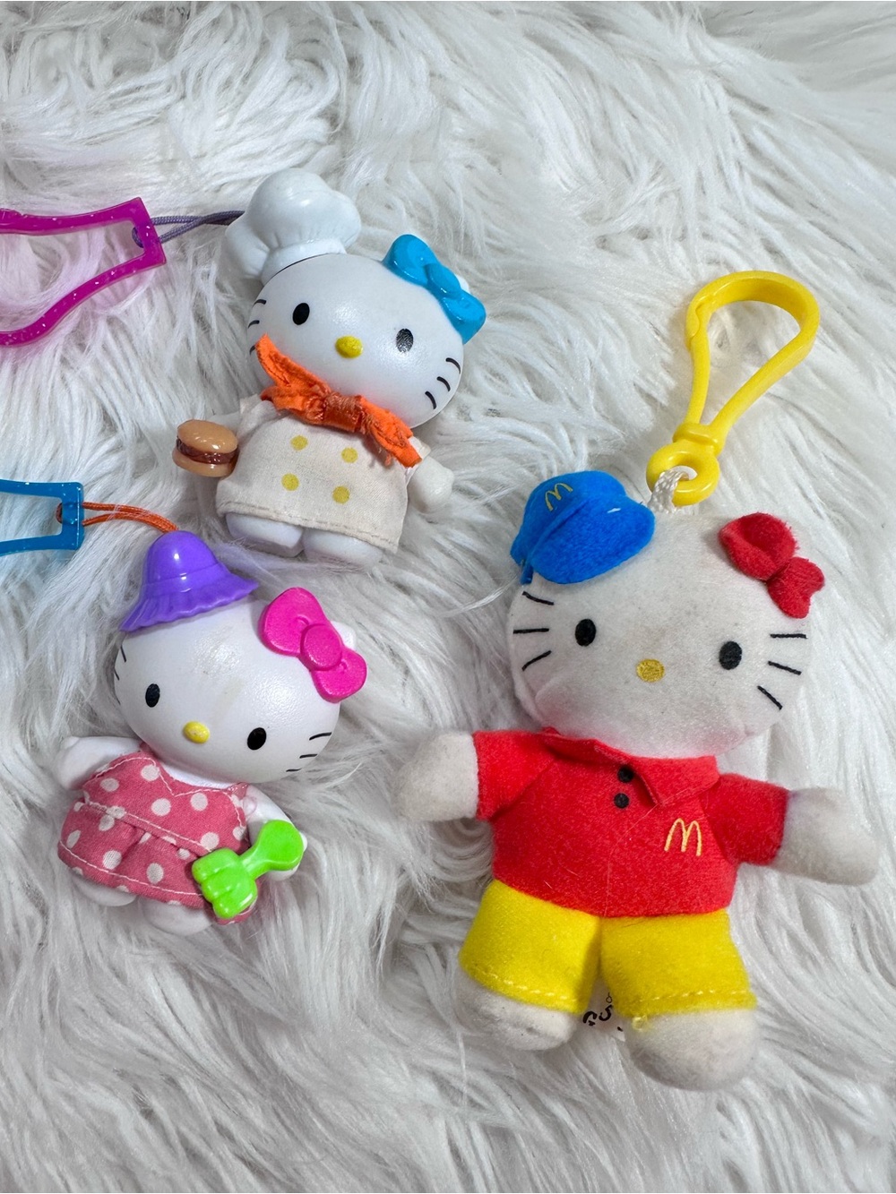 Sanrio • Hello Kitty Happy Meal Vintage Y2K Keychains / Bag Charms